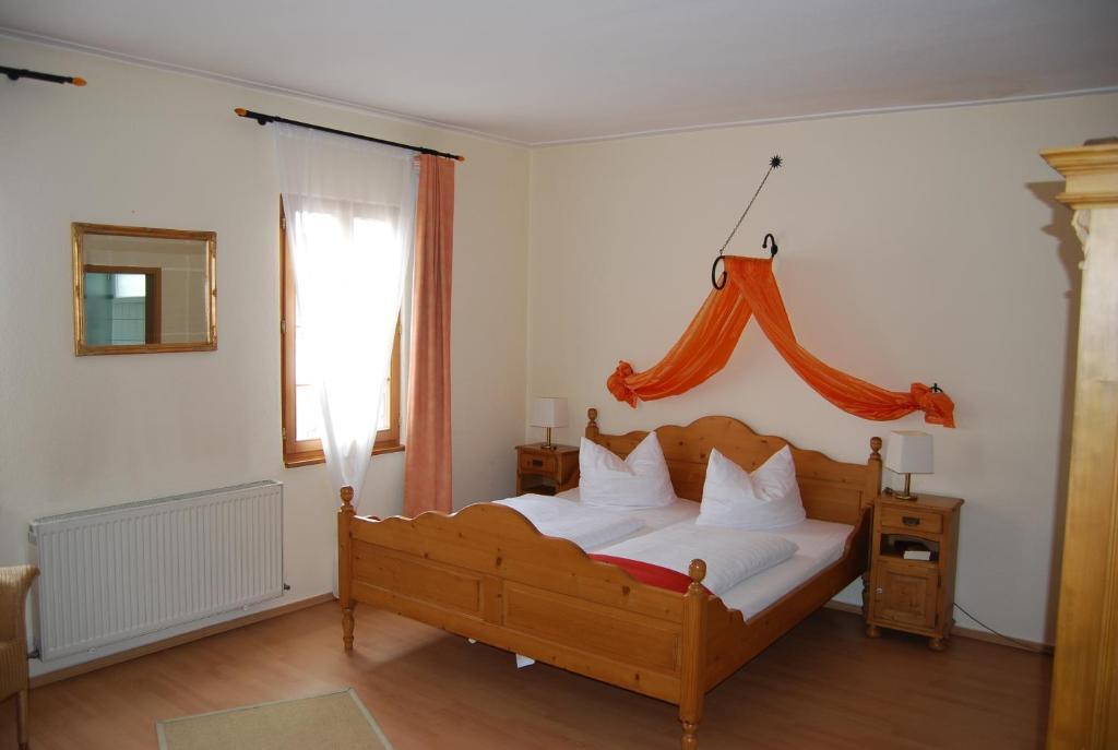 Landhotel St. Gereon Nackenheim Стая снимка
