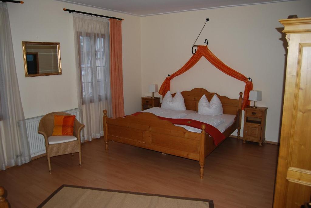 Landhotel St. Gereon Nackenheim Стая снимка