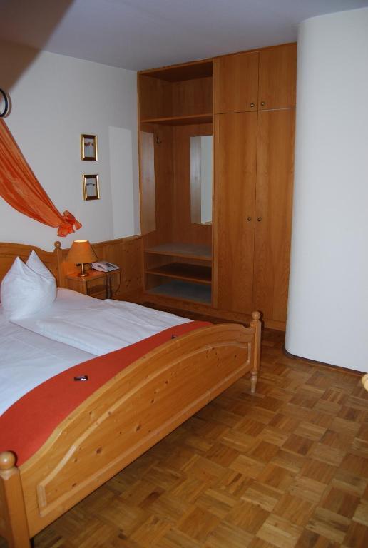 Landhotel St. Gereon Nackenheim Стая снимка