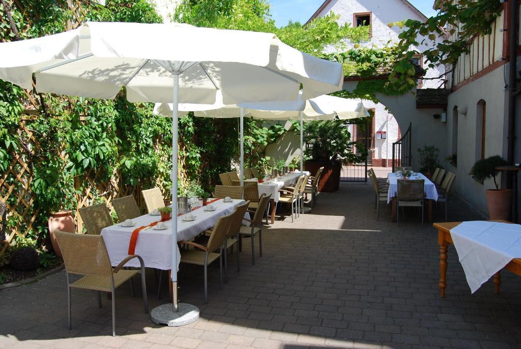 Landhotel St. Gereon Nackenheim Екстериор снимка